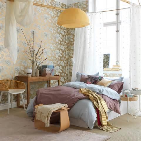 feminine bedroom decorating ideas