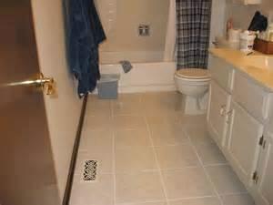 small bathroom floor tile design ideas