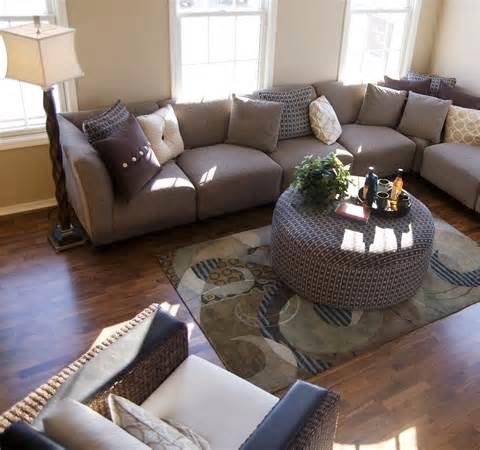 how to arrange furniture in a small living room